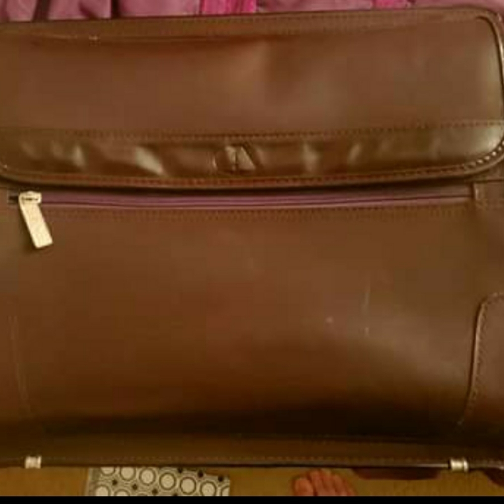 Avenue America Leather Brief Case